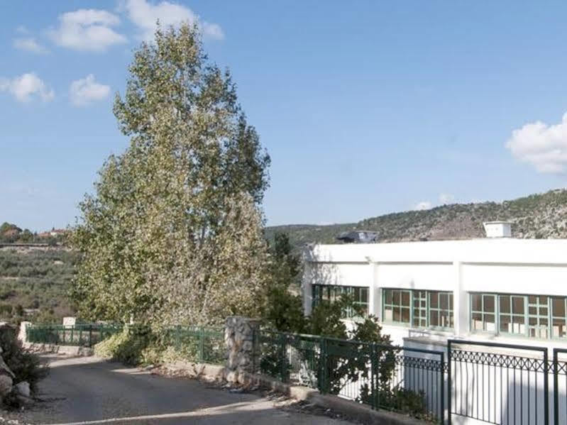 Hi - Pkiin Hostel Buqei'a Exterior photo